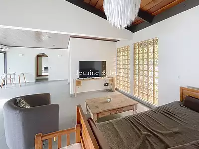 Maison, 221 m²
