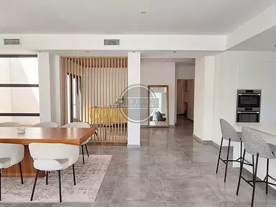 Maison, 185 m²