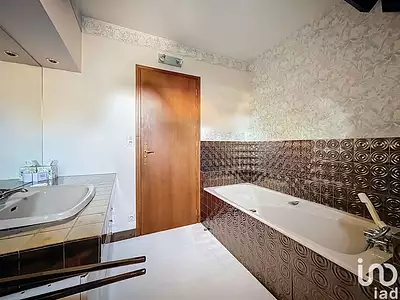 Maison, 202 m²