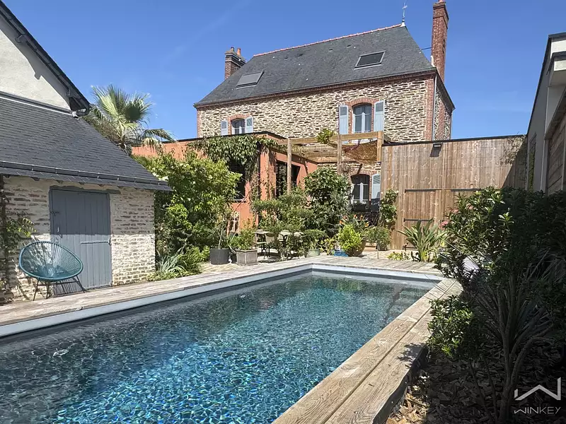 Maison, 195 m²