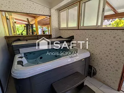 Maison, 224 m²
