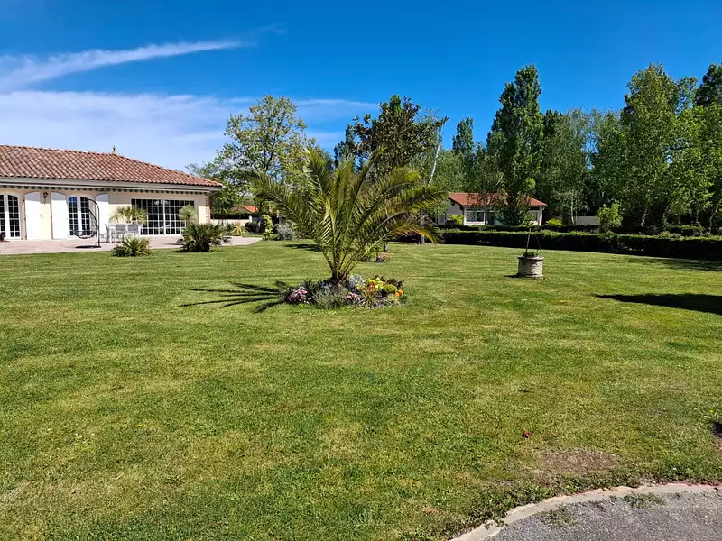 Maison, 340 m²