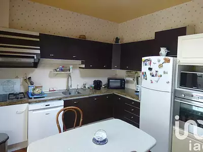 Maison, 250 m²