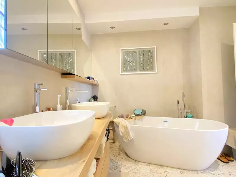 Maison, 240 m²
