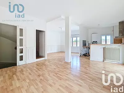 Maison, 240 m²