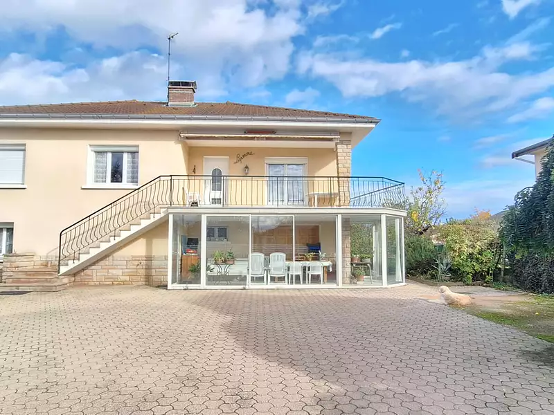Maison, 157 m²