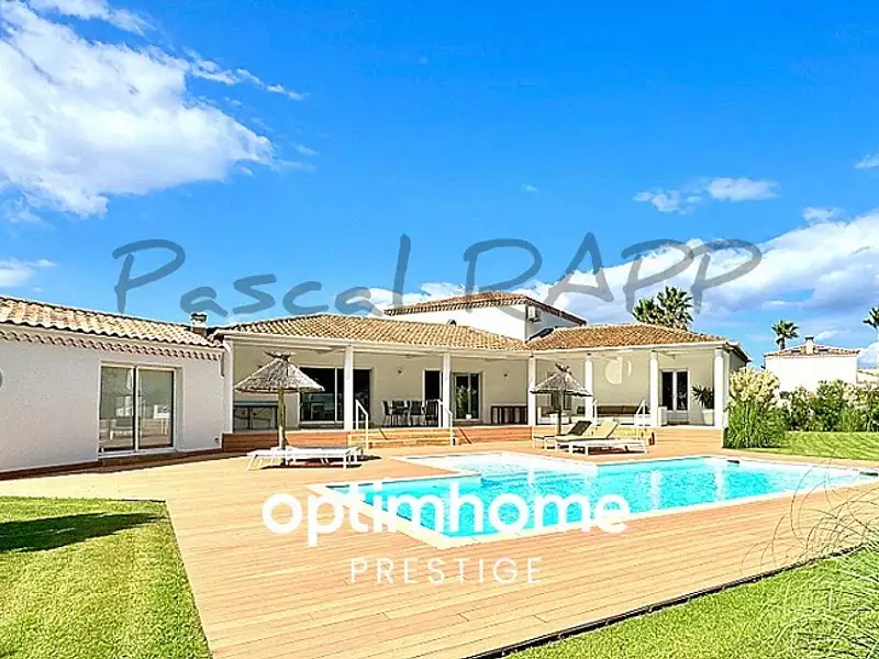 Maison, 218 m²