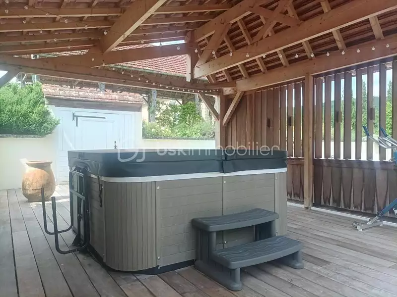 Maison, 361 m²