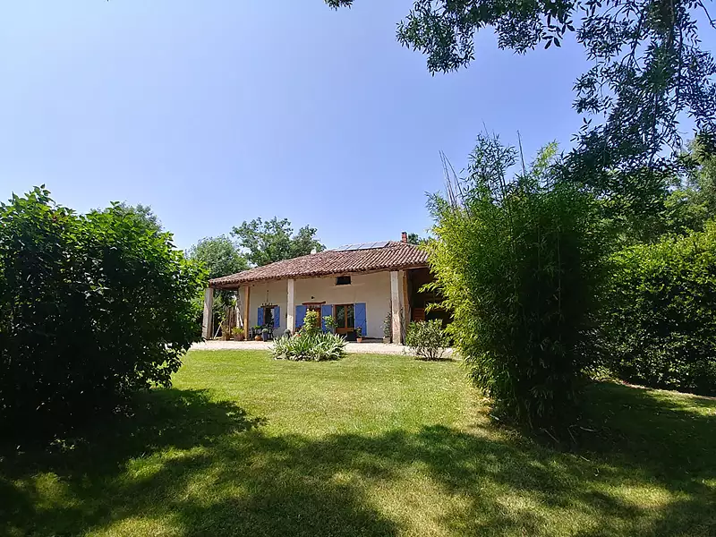 Maison, 240 m²