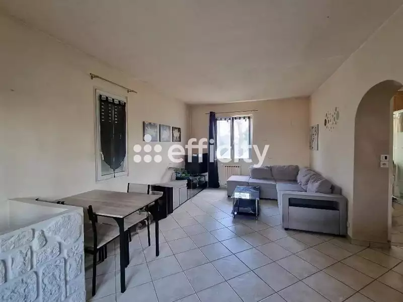 Maison, 75 m²