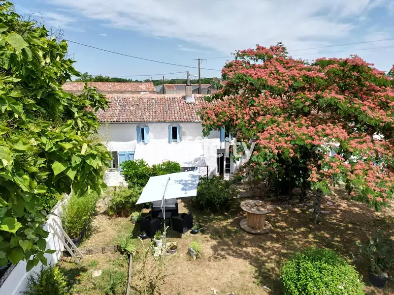 Maison, 260 m²
