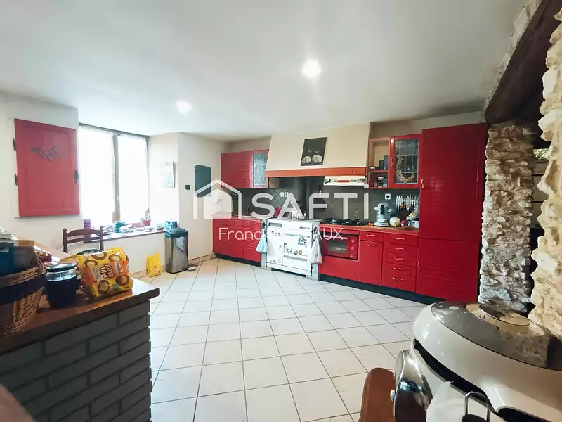 Maison, 325 m²