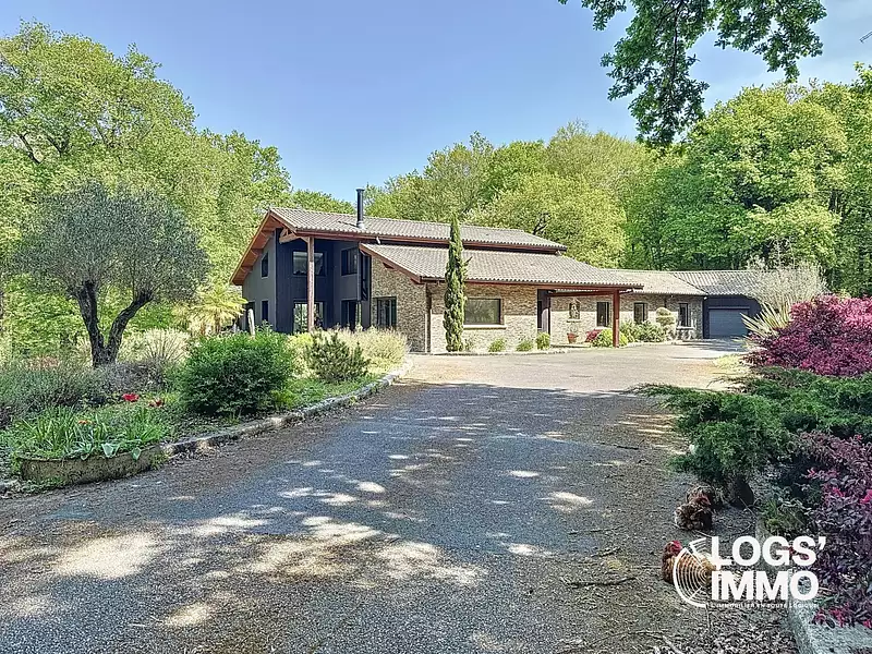 Maison, 316 m²