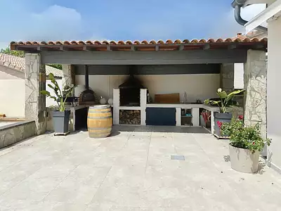 Maison, 166 m²