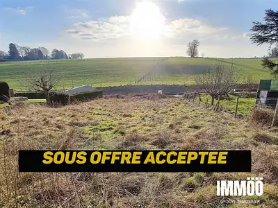 Terrain, 700 m²