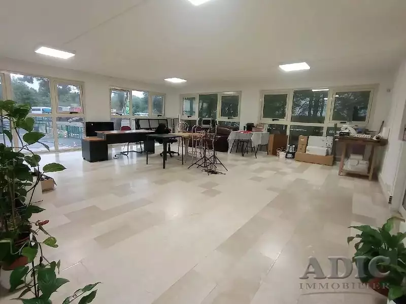 Divers, 189 m²
