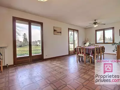 Maison, 166 m²