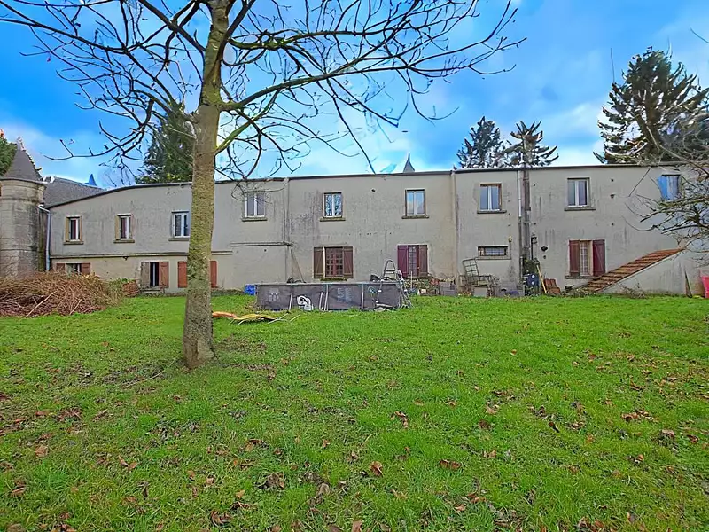 Maison, 733 m²
