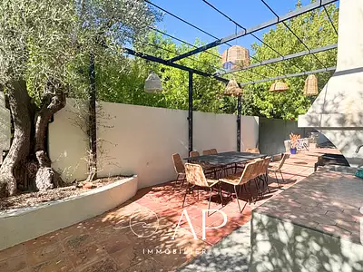 Maison, 280 m²