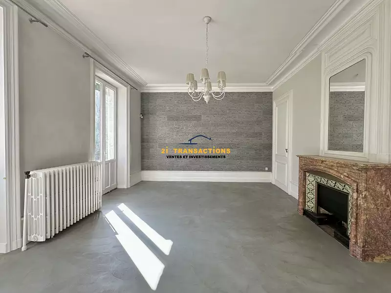 Maison, 285 m²