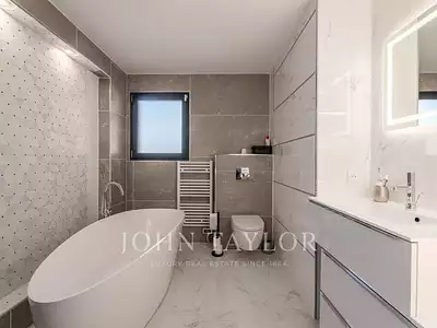 Maison, 167 m²