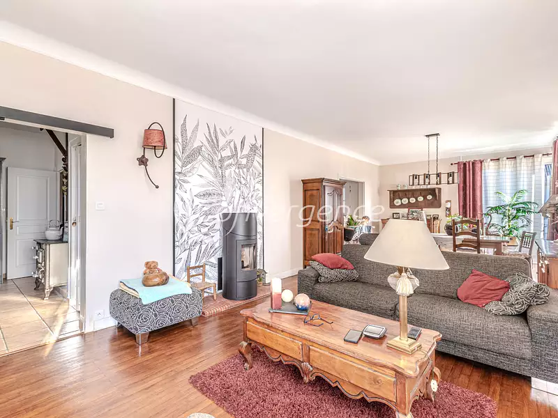 Maison, 222 m²