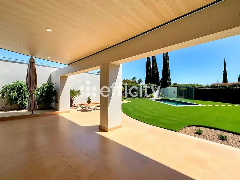 Maison, 280 m²