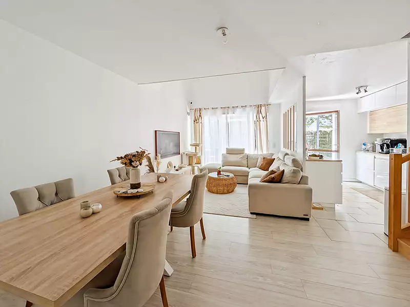Maison, 89 m²