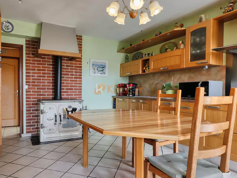 Maison, 210 m²