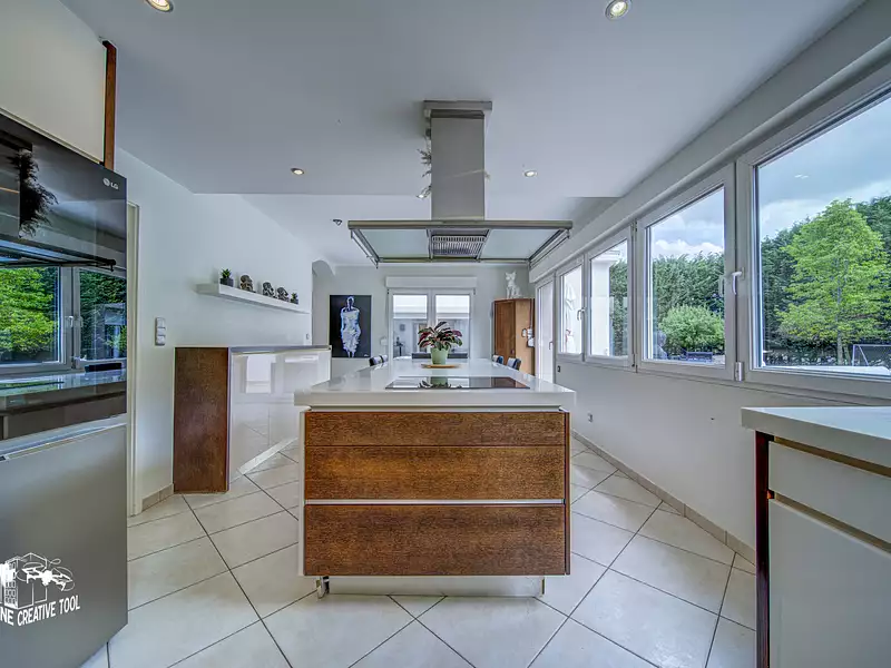 Maison, 280 m²