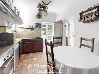 Maison, 233 m²