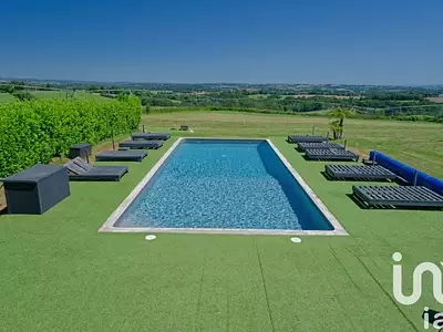 Maison, 820 m²