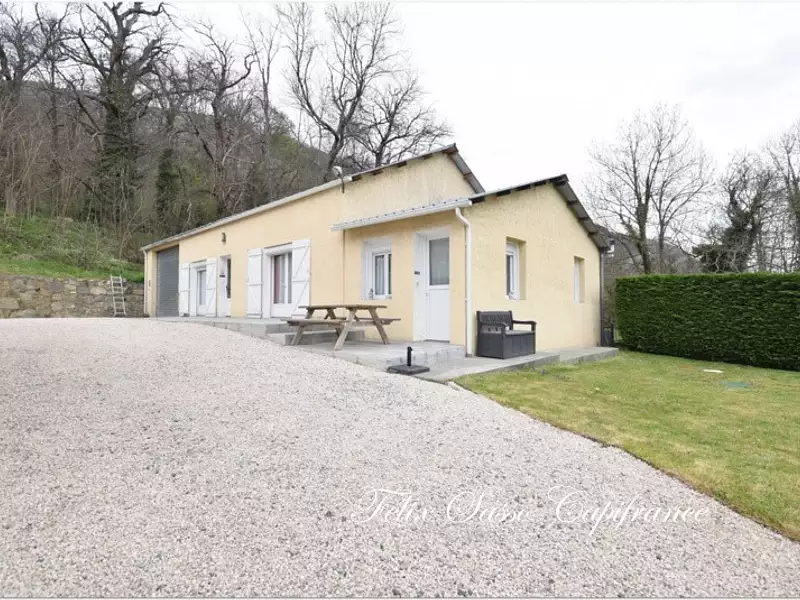 Maison, 220 m²