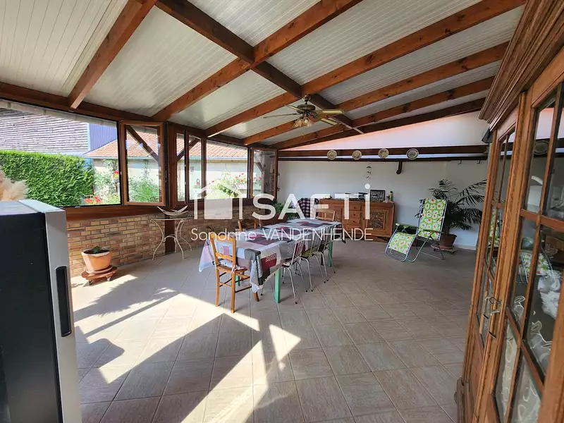 Maison, 176 m²
