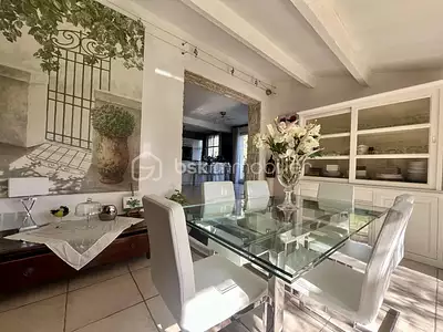 Maison, 180 m²