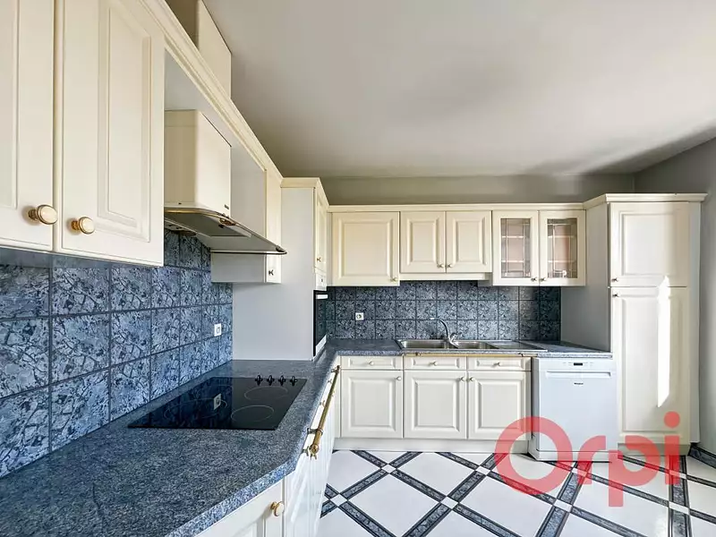 Maison, 99 m²