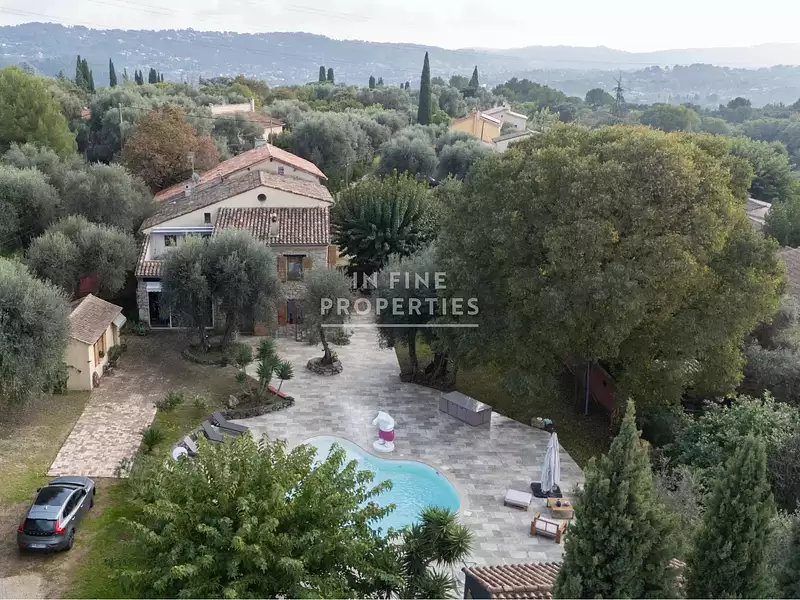 Maison, 200 m²