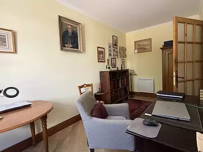 Maison, 782 m²