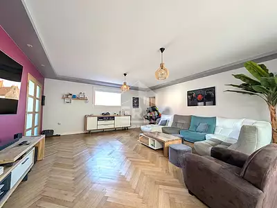 Maison, 220 m²