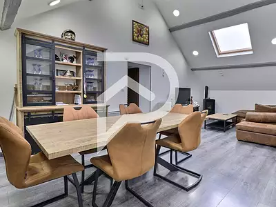 Immeuble, 240 m²