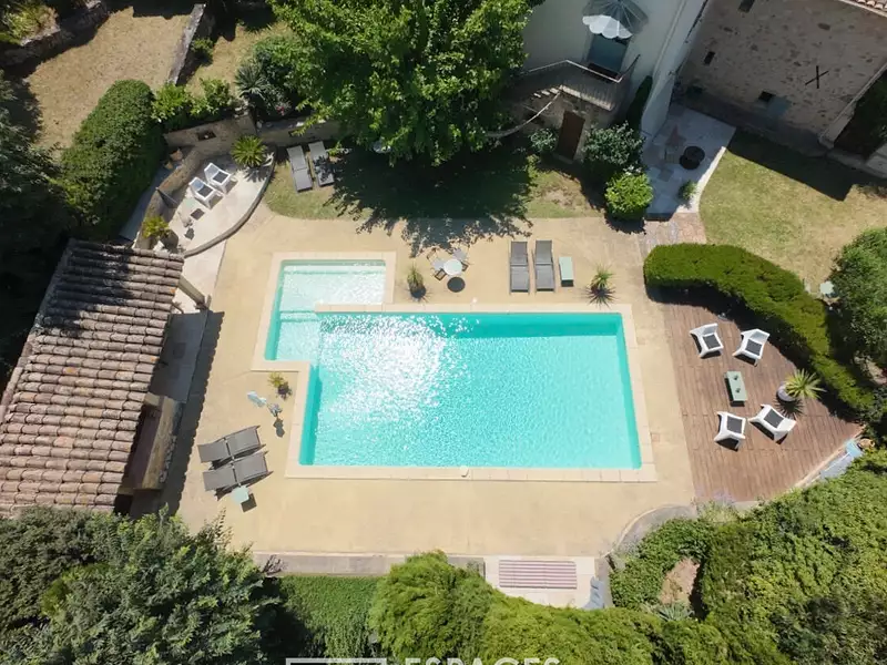 Maison, 259 m²