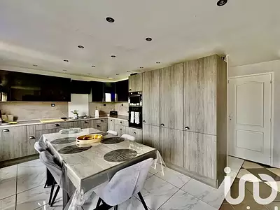 Maison, 206 m²