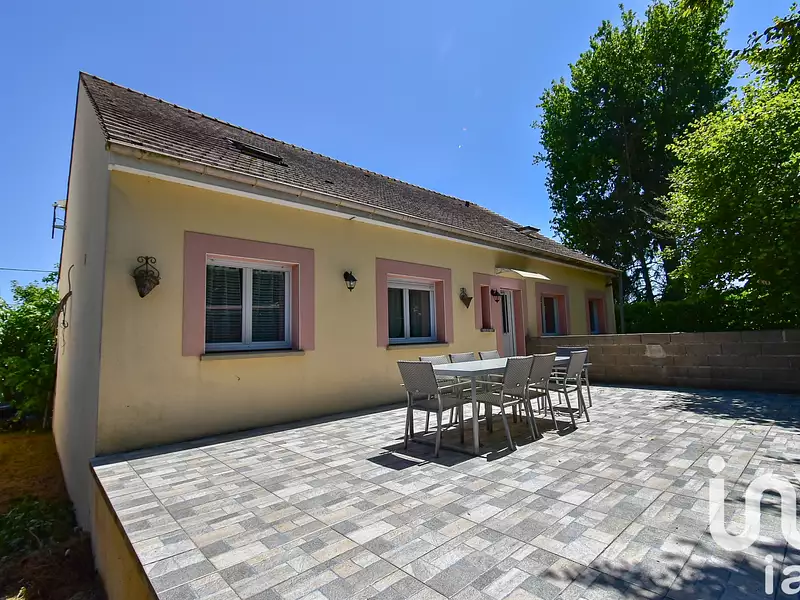 Maison, 196 m²