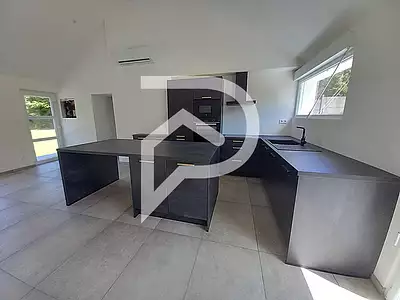Maison, 99 m²