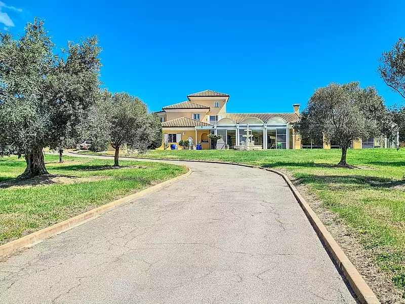 Maison, 420 m²