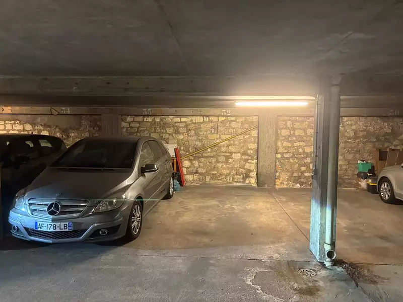Parking, 12 m²