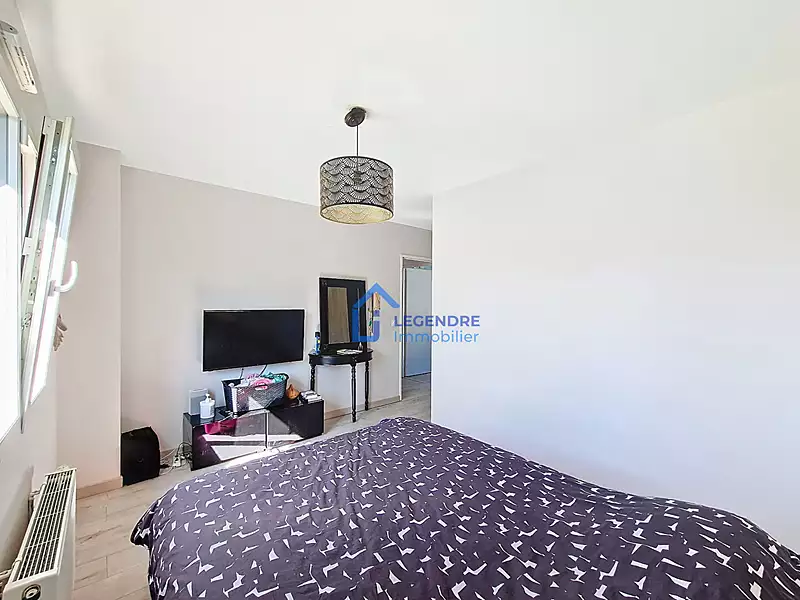 Maison, 250 m²