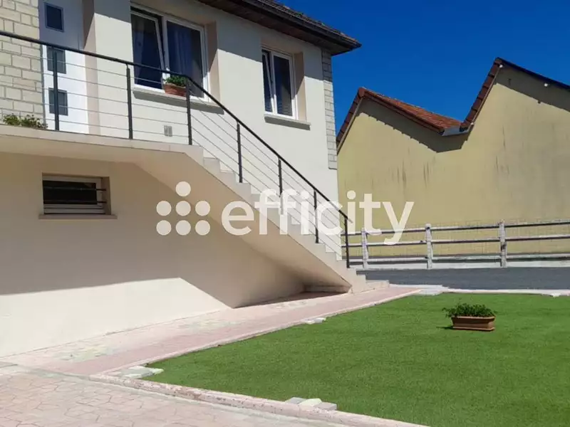 Maison, 195 m²