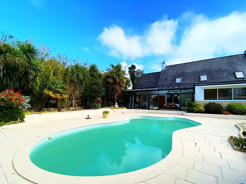 Maison, 225 m²