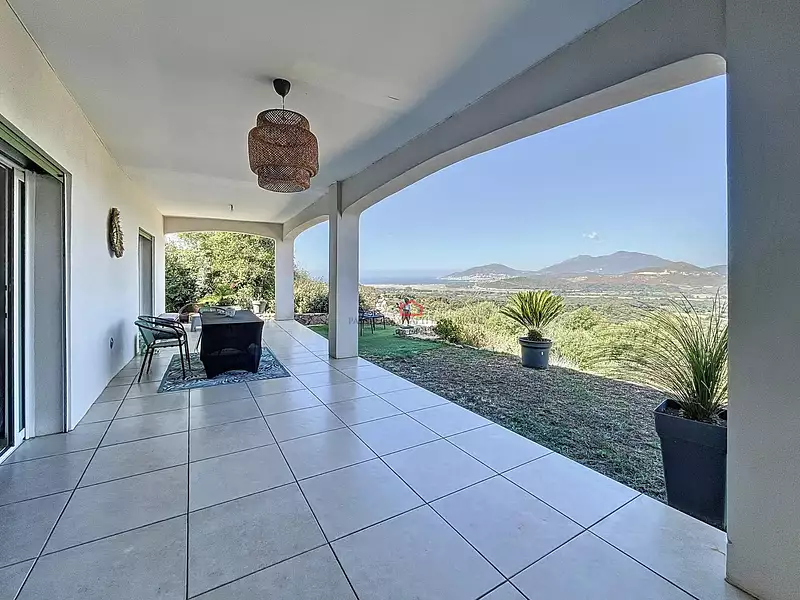 Maison, 341 m²